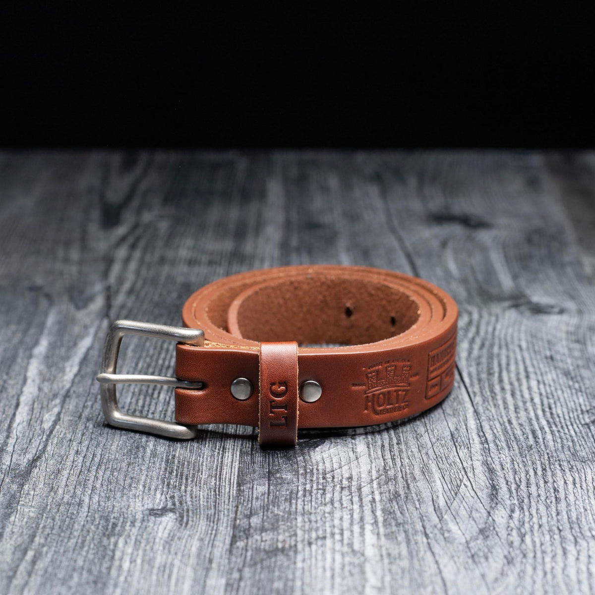 Fine Leather Men&#39;s Dress Belt Handcrafted from Bridle Leather