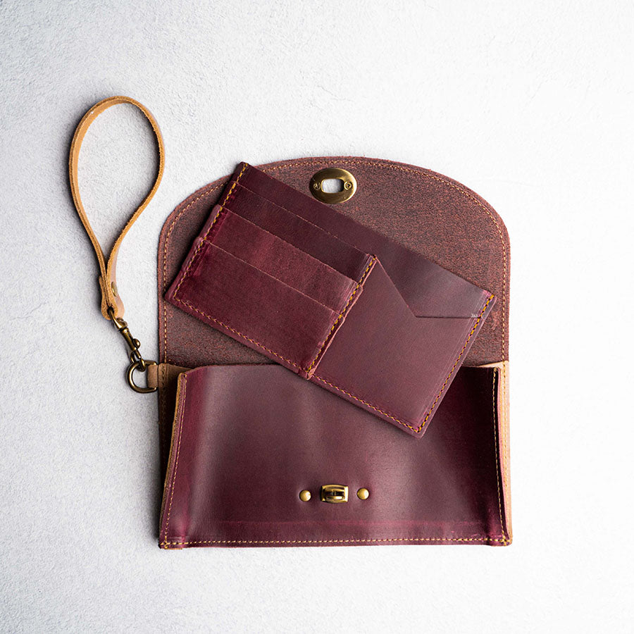 Personalized Leather Envelope Purse Handbag - Made in USA The Cecilia -  Holtz Leather