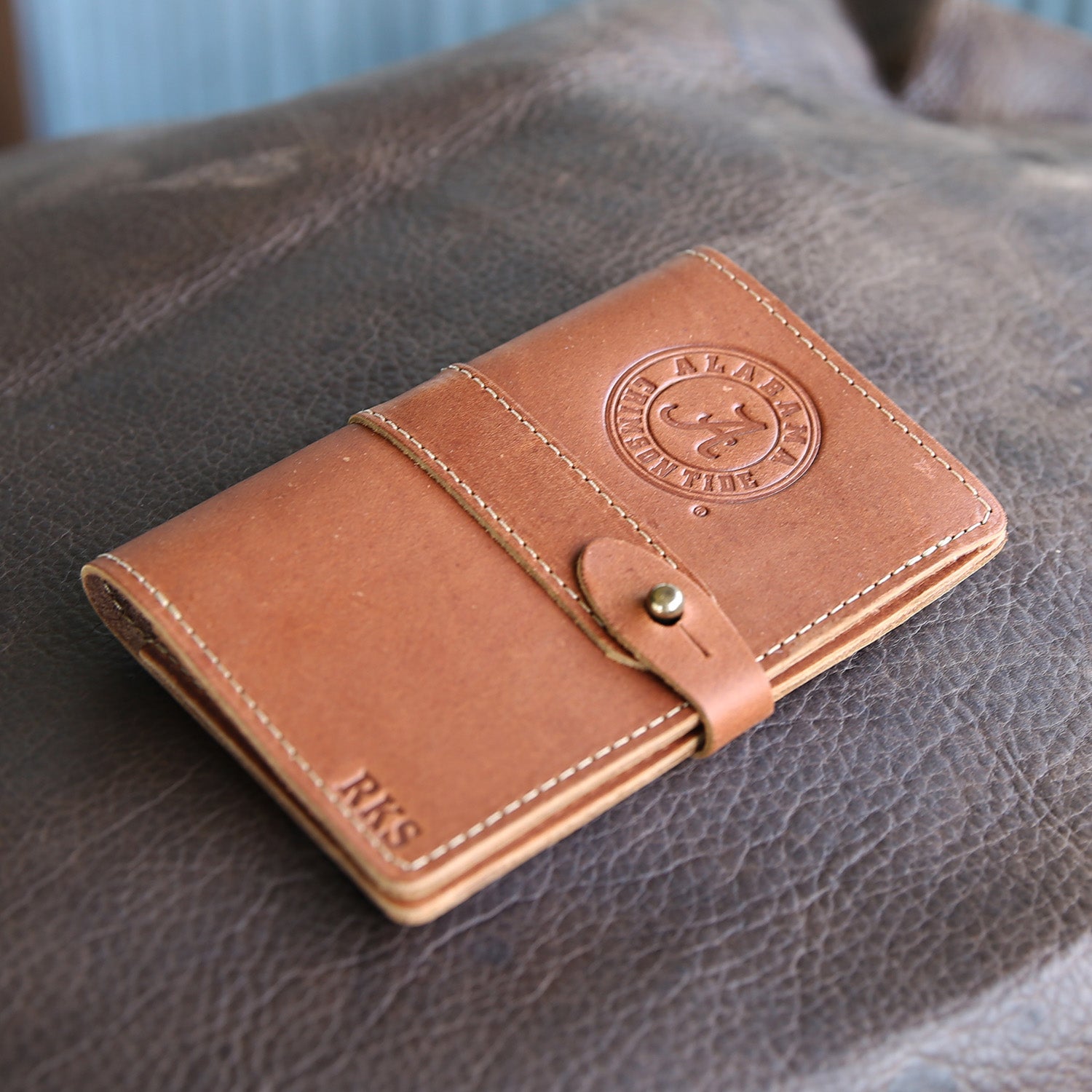 THE OFFICIALLY LICENSED ALABAMA Leather Keychain Wallet - The Rosie - Holtz  Leather