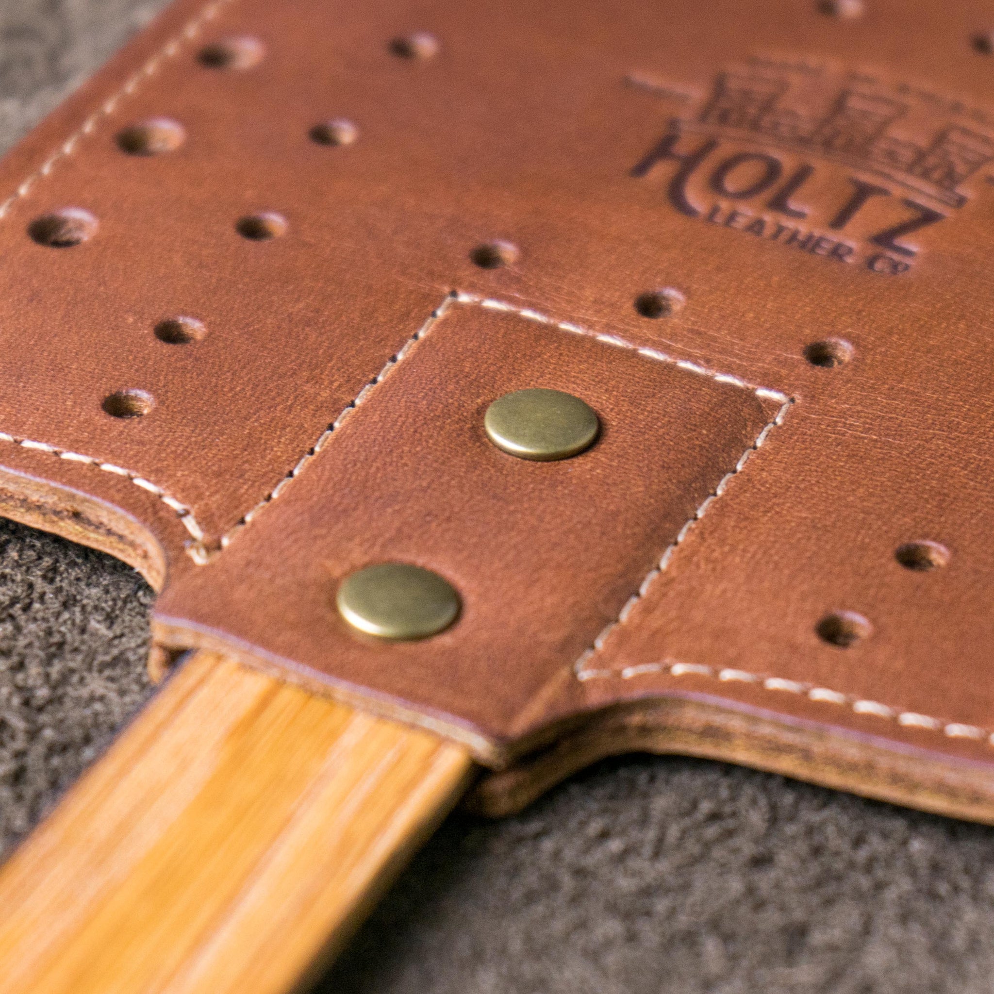 Top 20 Best Gifts for Daughters - Holtz Leather