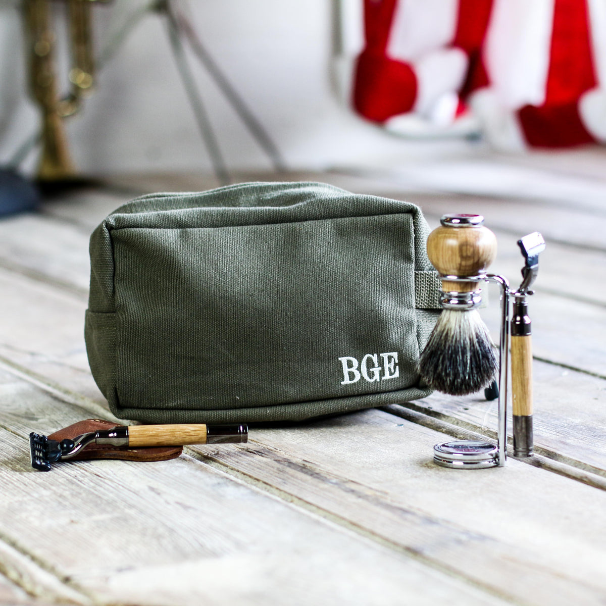 Personalized Shave Toiletry Dopp Bag - Gifts for Groomsman